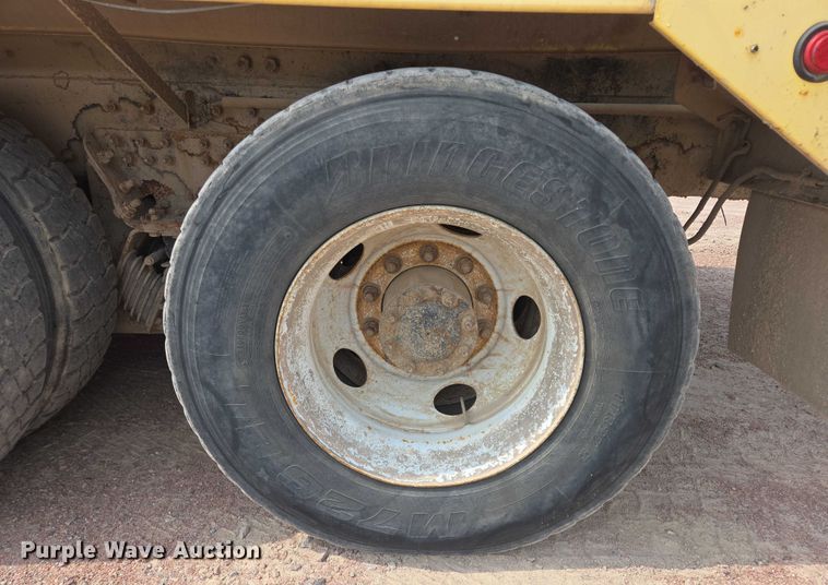 image for item DY1133 2009 Kenworth W900  ready mix truck