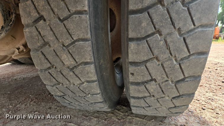 image for item DY1133 2009 Kenworth W900  ready mix truck