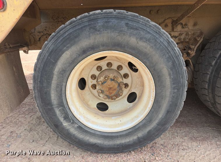 image for item DY1133 2009 Kenworth W900  ready mix truck