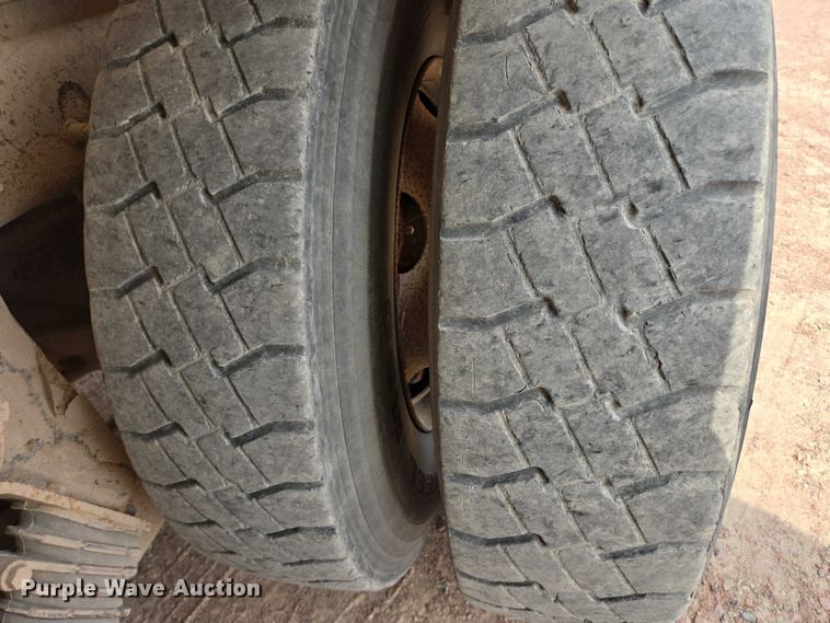 image for item DY1133 2009 Kenworth W900  ready mix truck