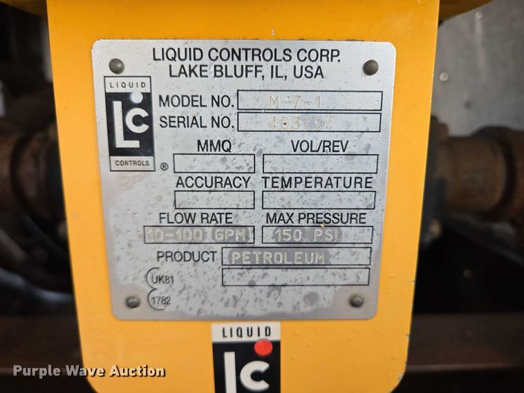 image for item DY1411 1995 Freightliner FLD112 fuel truck