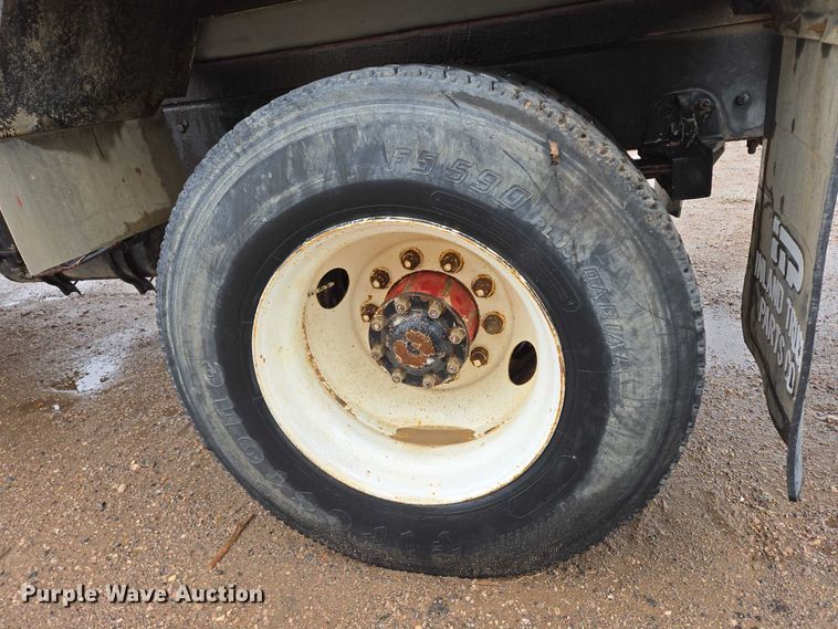 image for item DY1411 1995 Freightliner FLD112 fuel truck