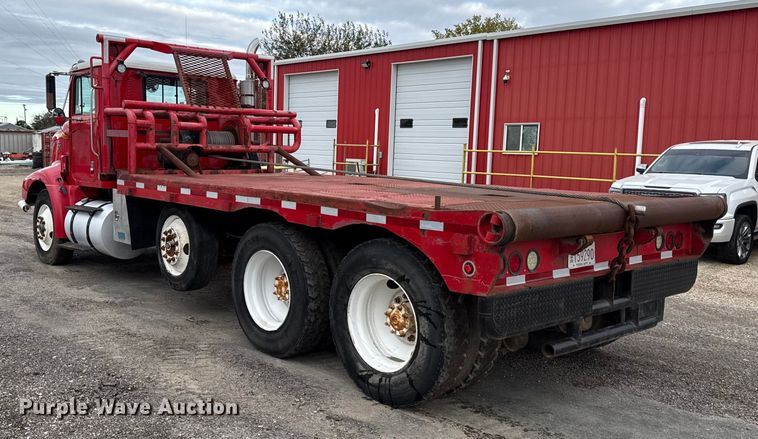 image for item DY8350 1998 International 9100  winch truck