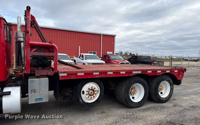 image for item DY8350 1998 International 9100  winch truck