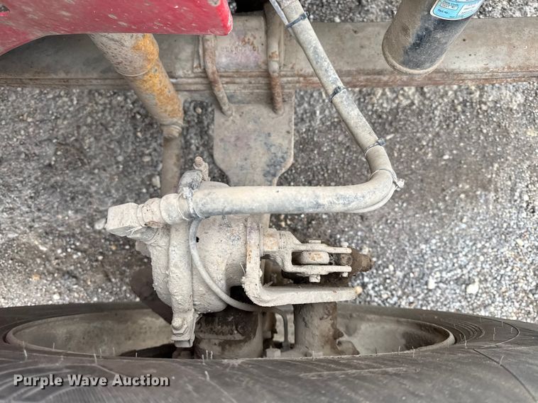 image for item DY8350 1998 International 9100  winch truck