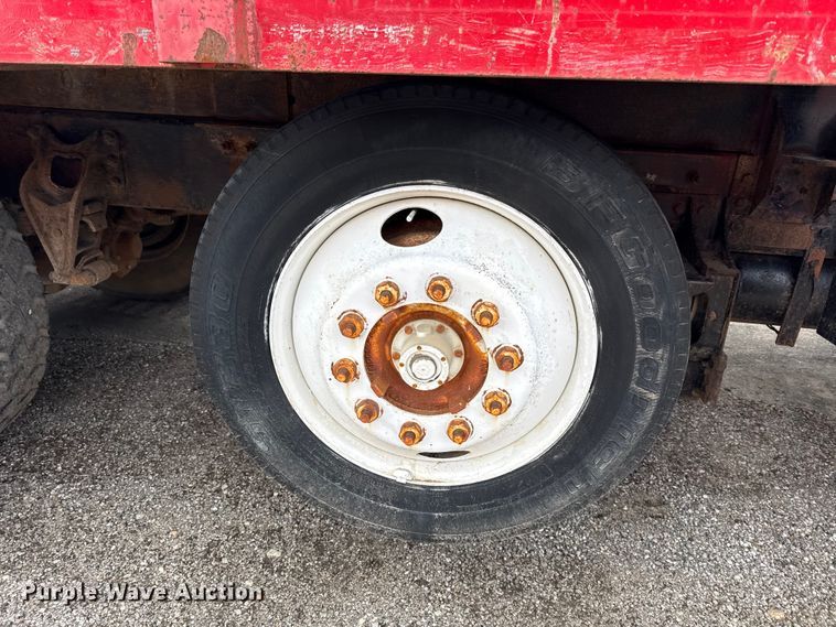 image for item DY8350 1998 International 9100  winch truck