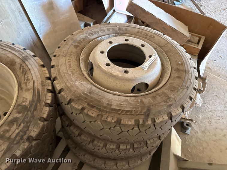 image for item DY8362 (6) 245/70R19.5 wheels and tires