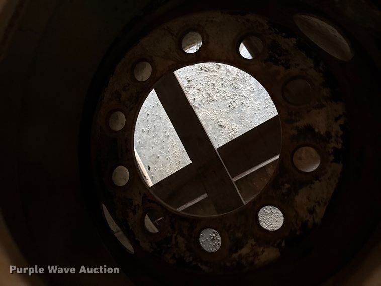 image for item DY8363 Tires and wheels