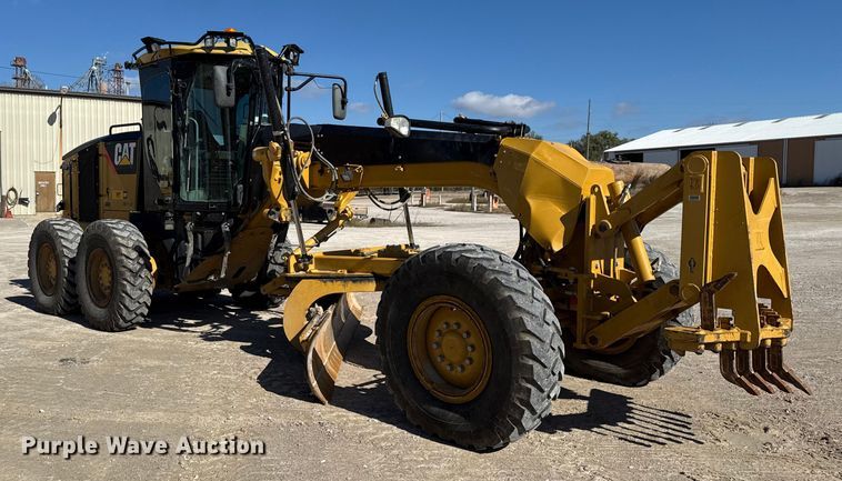 MOTOCONFORMADORA CATERPILLAR 12M 2010