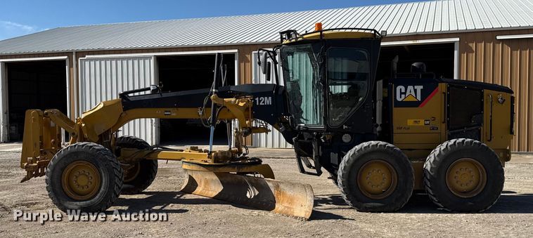 image for item DY8364 2010 Caterpillar 12M motor grader