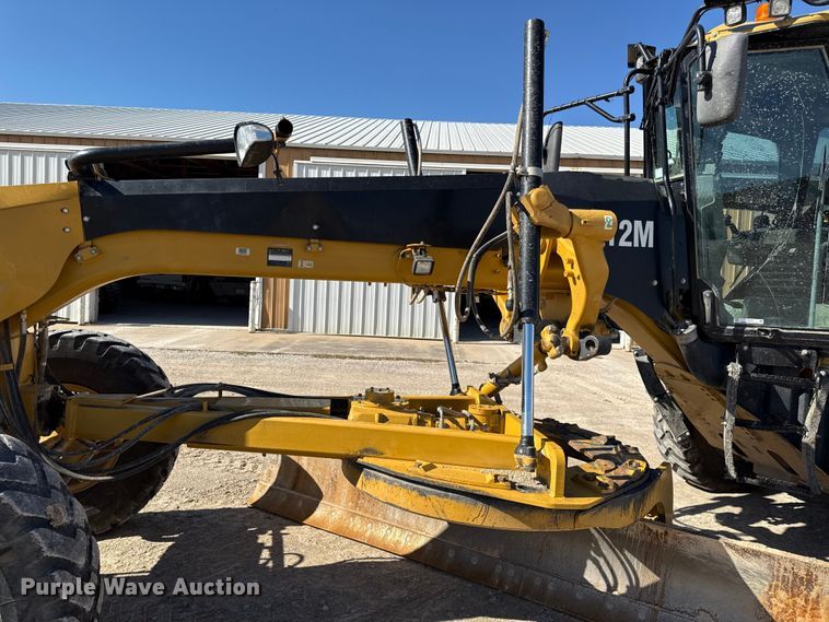 image for item DY8364 2010 Caterpillar 12M motor grader