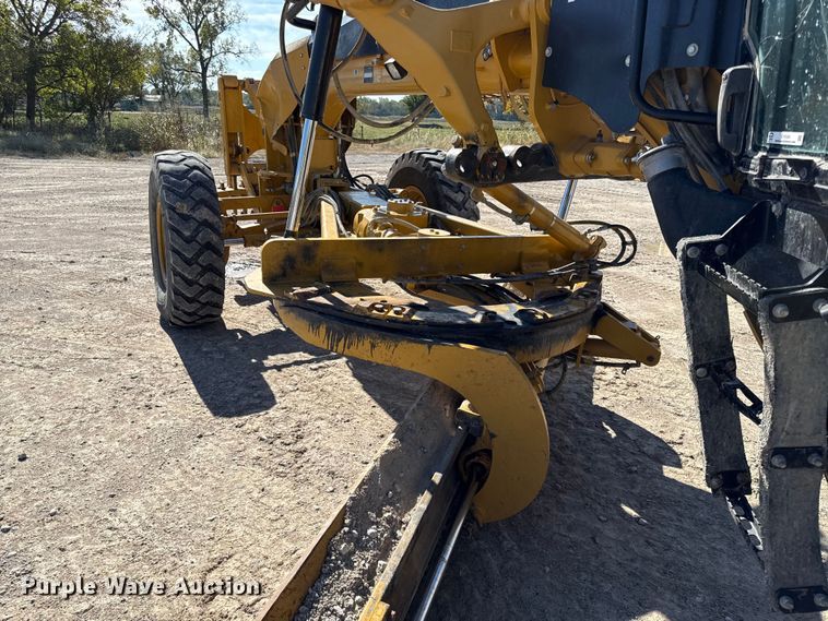 image for item DY8364 2010 Caterpillar 12M motor grader