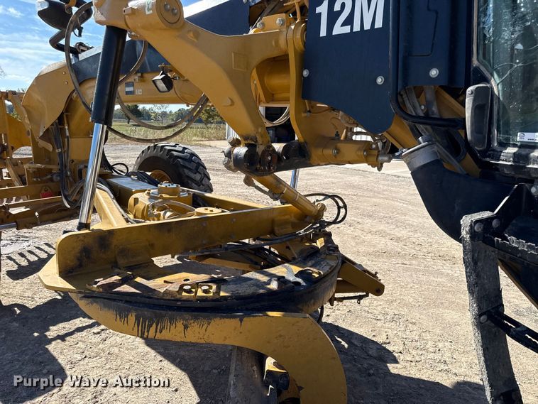 image for item DY8364 2010 Caterpillar 12M motor grader