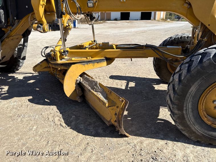 image for item DY8364 2010 Caterpillar 12M motor grader