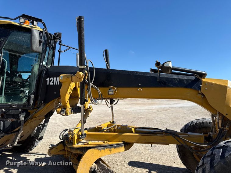 image for item DY8364 2010 Caterpillar 12M motor grader