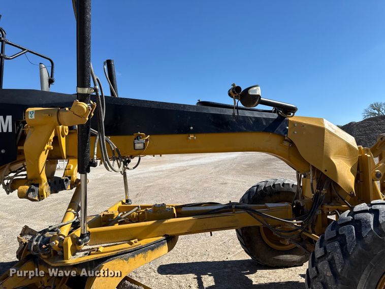image for item DY8364 2010 Caterpillar 12M motor grader