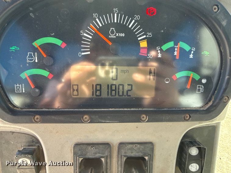 image for item DY8364 2010 Caterpillar 12M motor grader