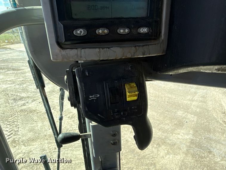 image for item DY8364 2010 Caterpillar 12M motor grader