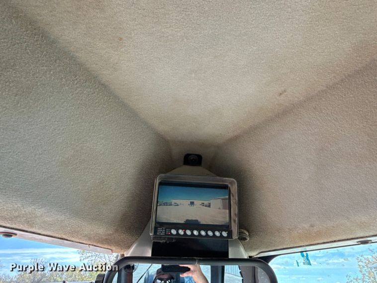 image for item DY8364 2010 Caterpillar 12M motor grader