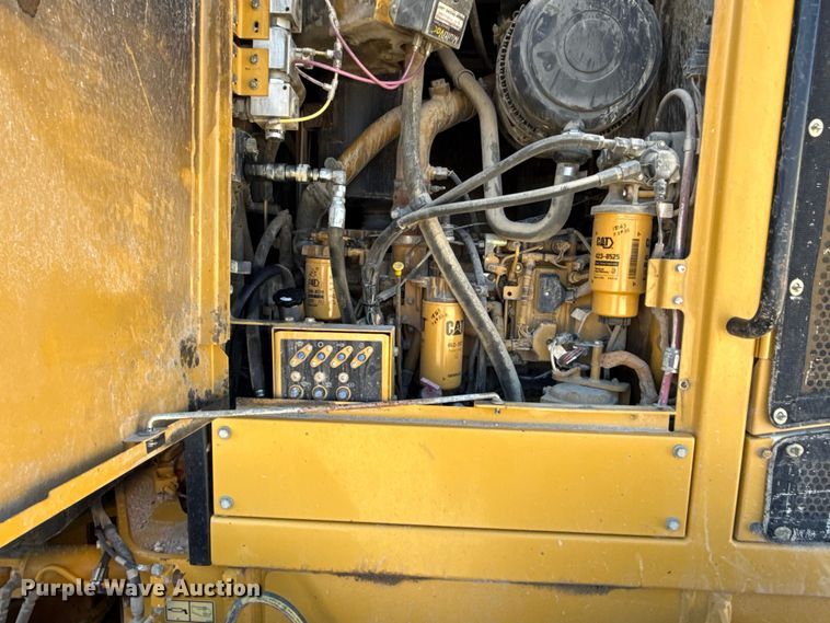 image for item DY8364 2010 Caterpillar 12M motor grader