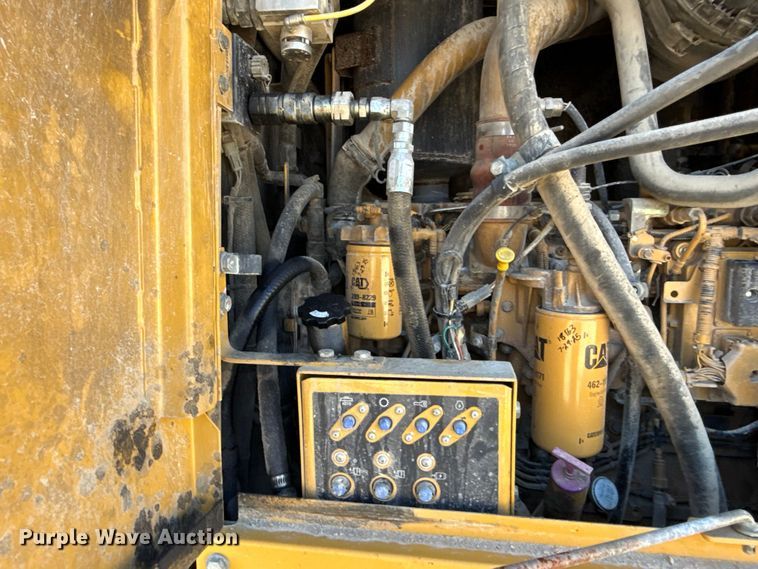 image for item DY8364 2010 Caterpillar 12M motor grader