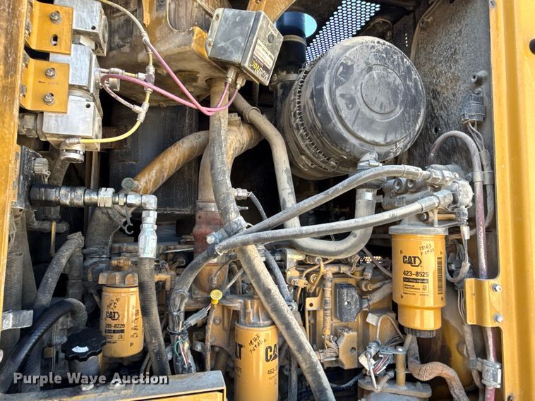 image for item DY8364 2010 Caterpillar 12M motor grader