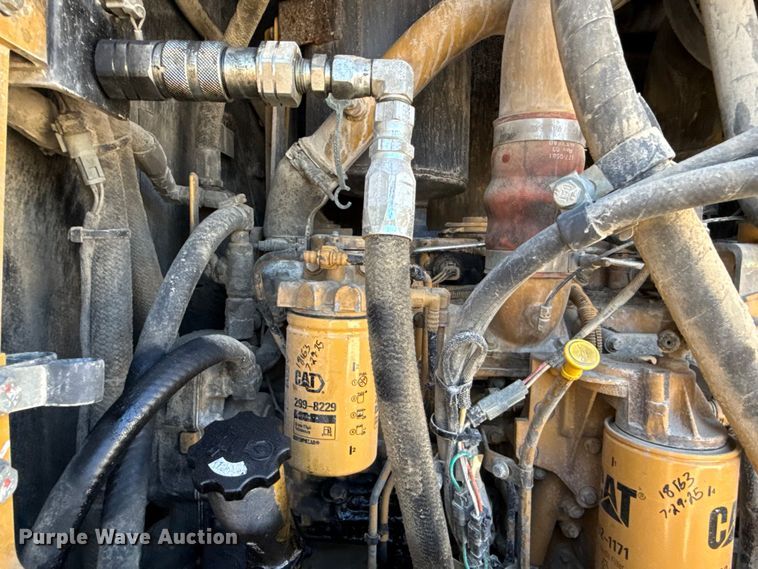 image for item DY8364 2010 Caterpillar 12M motor grader