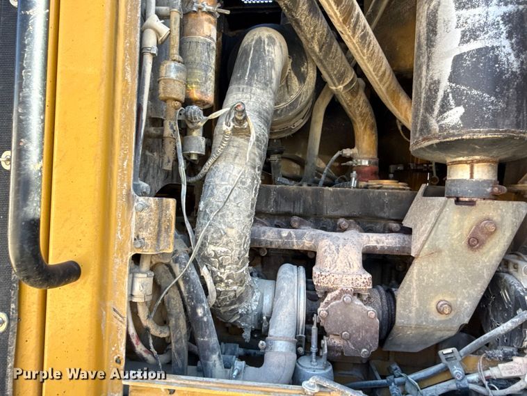 image for item DY8364 2010 Caterpillar 12M motor grader