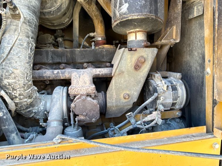 image for item DY8364 2010 Caterpillar 12M motor grader