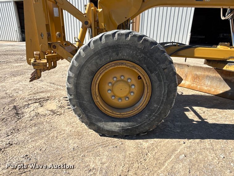 image for item DY8364 2010 Caterpillar 12M motor grader