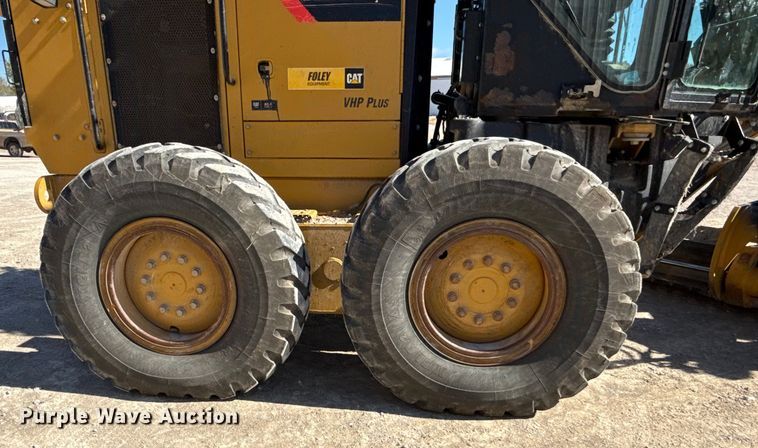 image for item DY8364 2010 Caterpillar 12M motor grader