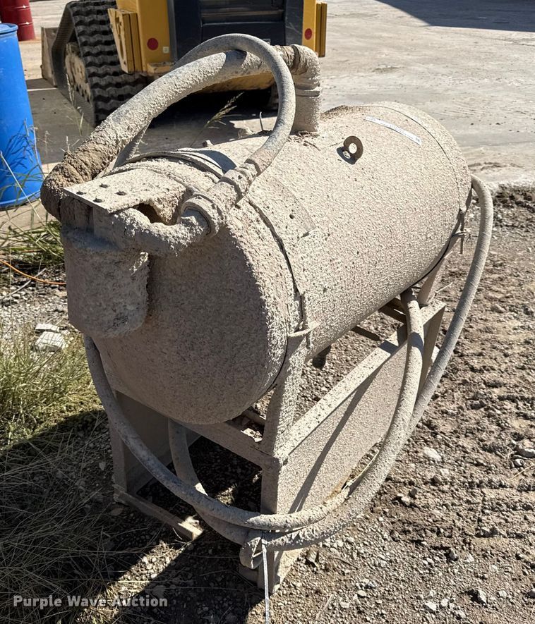 image for item DY8365 Hydraulic tank