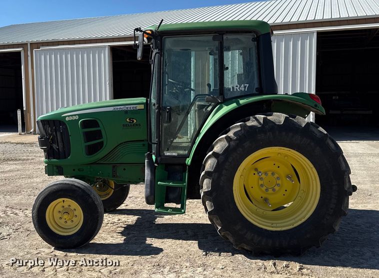 image for item DY8366 2011 John Deere 6330 tractor