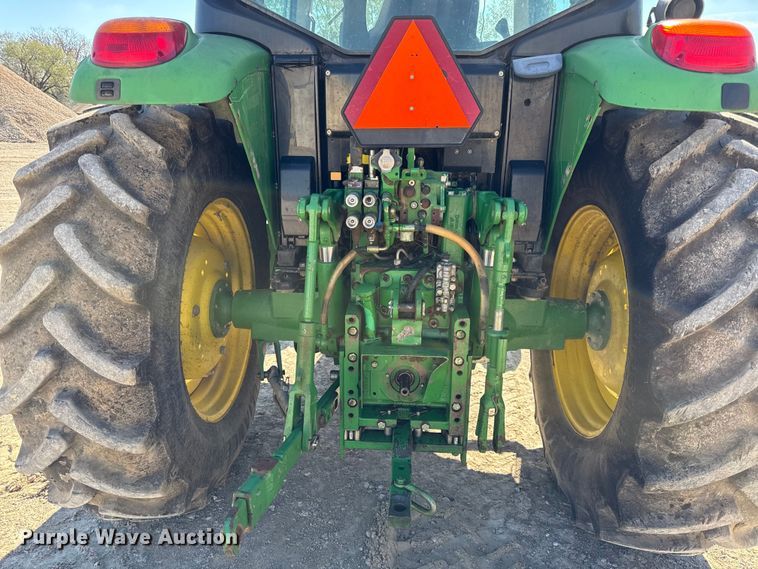 image for item DY8366 2011 John Deere 6330 tractor