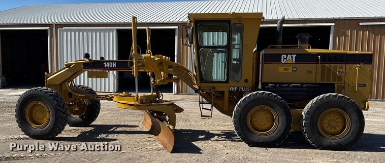 image for item DY8367 2007 Caterpillar 140H motor grader