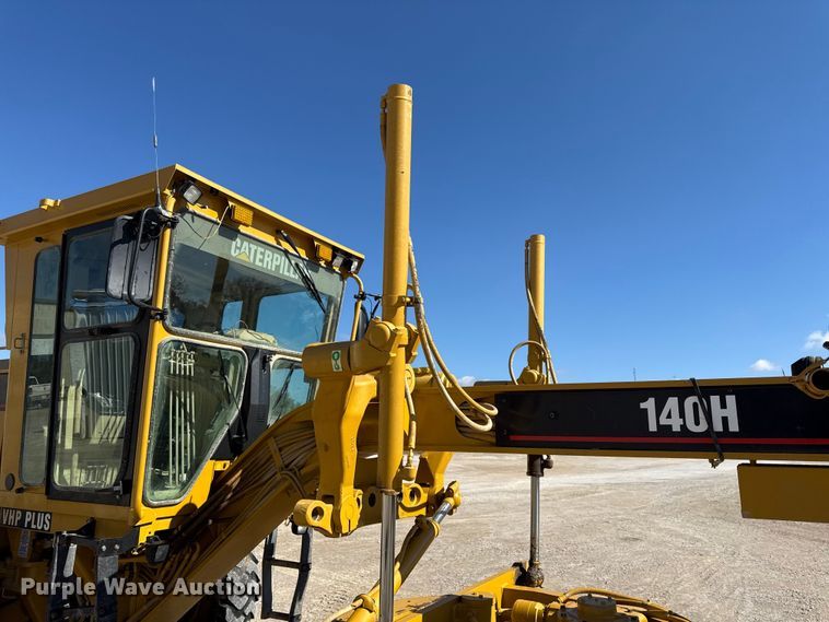 image for item DY8367 2007 Caterpillar 140H motor grader