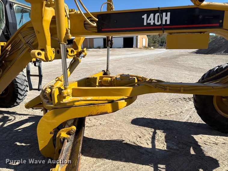 image for item DY8367 2007 Caterpillar 140H motor grader