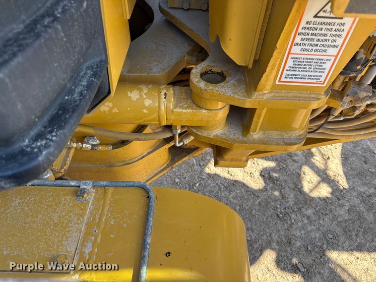 image for item DY8367 2007 Caterpillar 140H motor grader