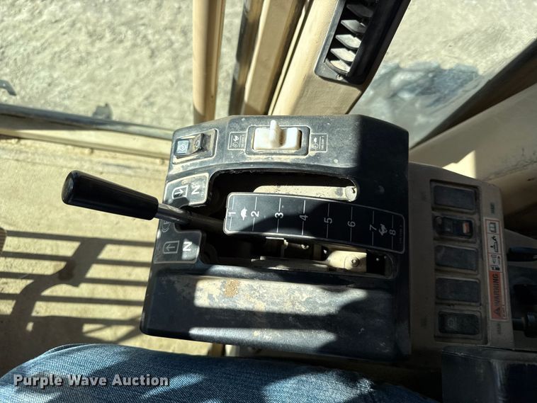 image for item DY8367 2007 Caterpillar 140H motor grader