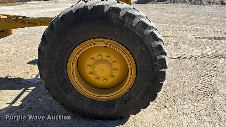 image for item DY8367 2007 Caterpillar 140H motor grader