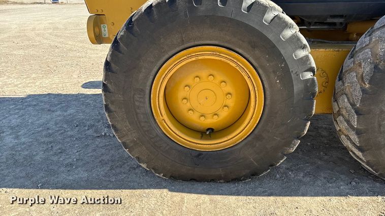 image for item DY8367 2007 Caterpillar 140H motor grader