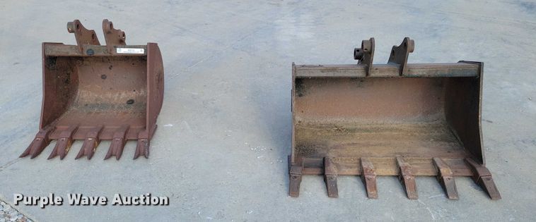 image for item DZ6733 (2) WB excavator buckets