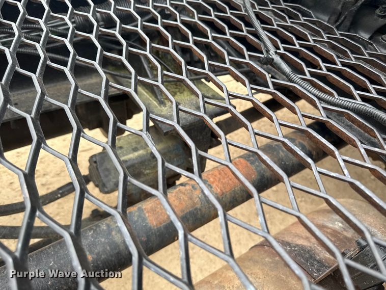 image for item EA2008 2004 Ford F750 crane truck