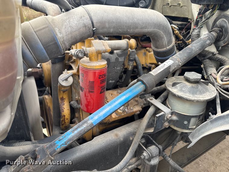 image for item EA2008 2004 Ford F750 crane truck