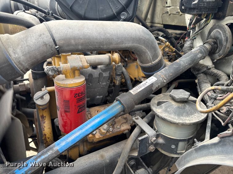 image for item EA2008 2004 Ford F750 crane truck