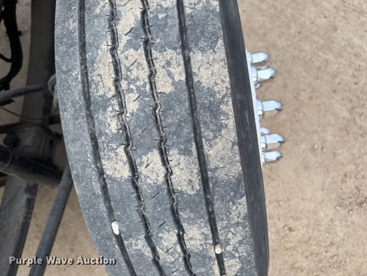 image for item EA2008 2004 Ford F750 crane truck