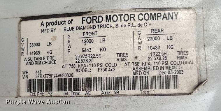 image for item EA2008 2004 Ford F750 crane truck