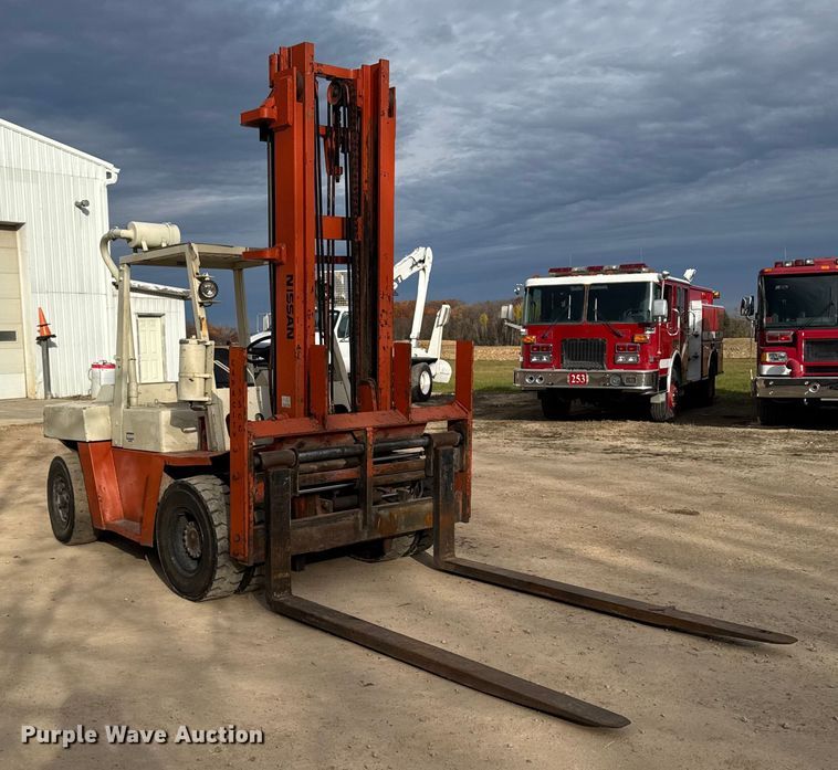 MONTACARGAS NISSAN DF05A70V