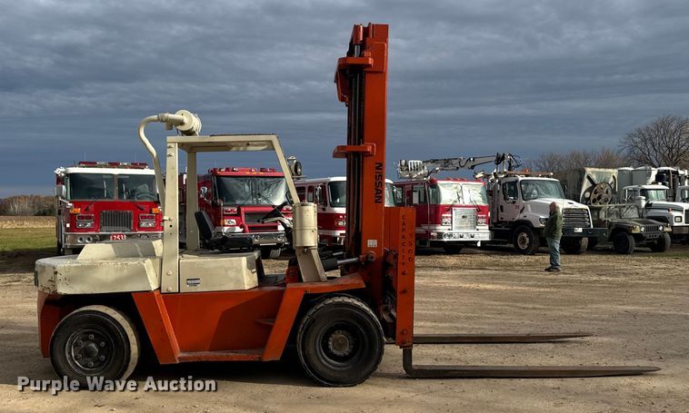 MONTACARGAS NISSAN DF05A70V