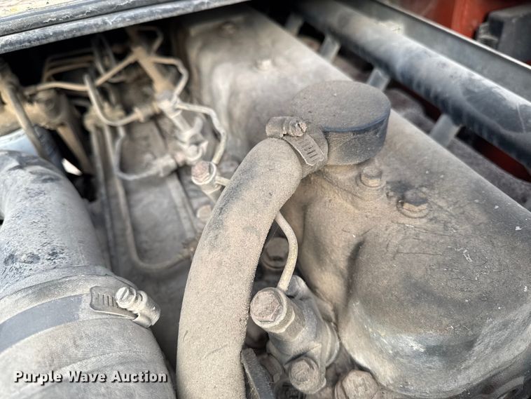 image for item EA2009 Nissan DF05A70V forklift